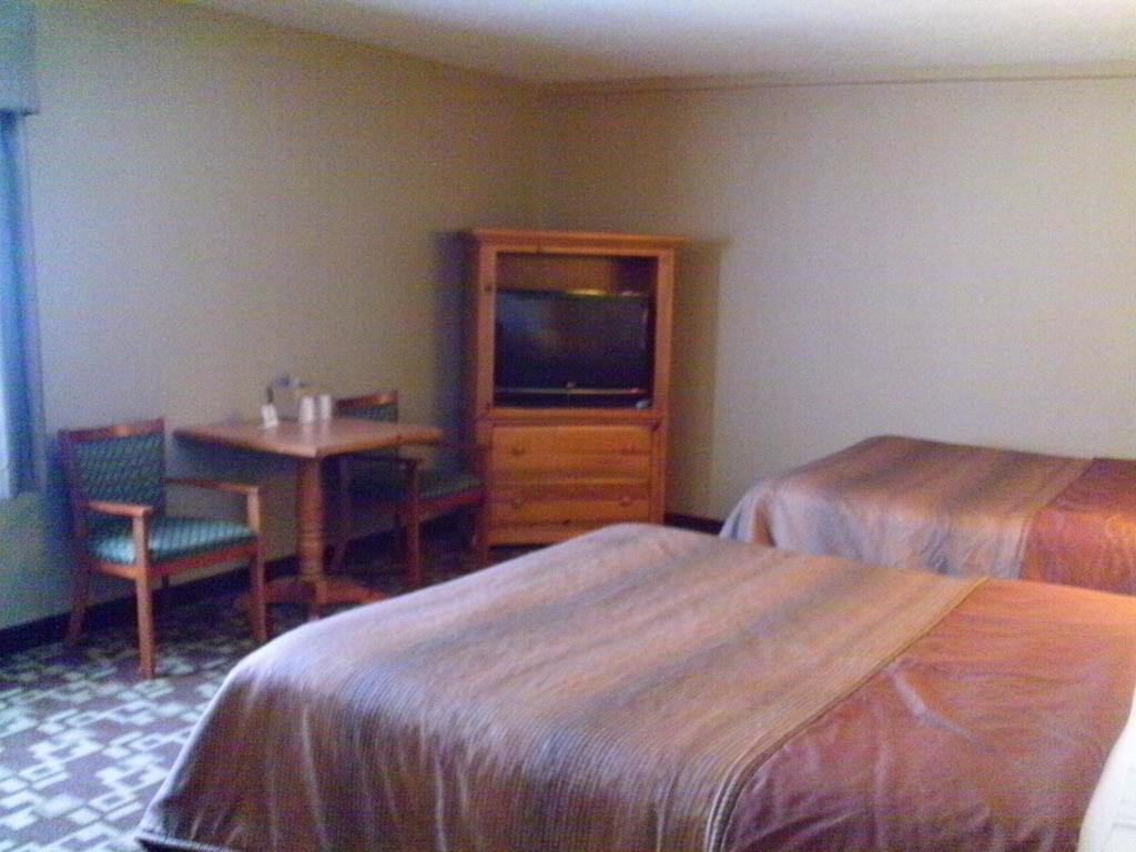 Boarders Inn & Suites - Kearney Room photo